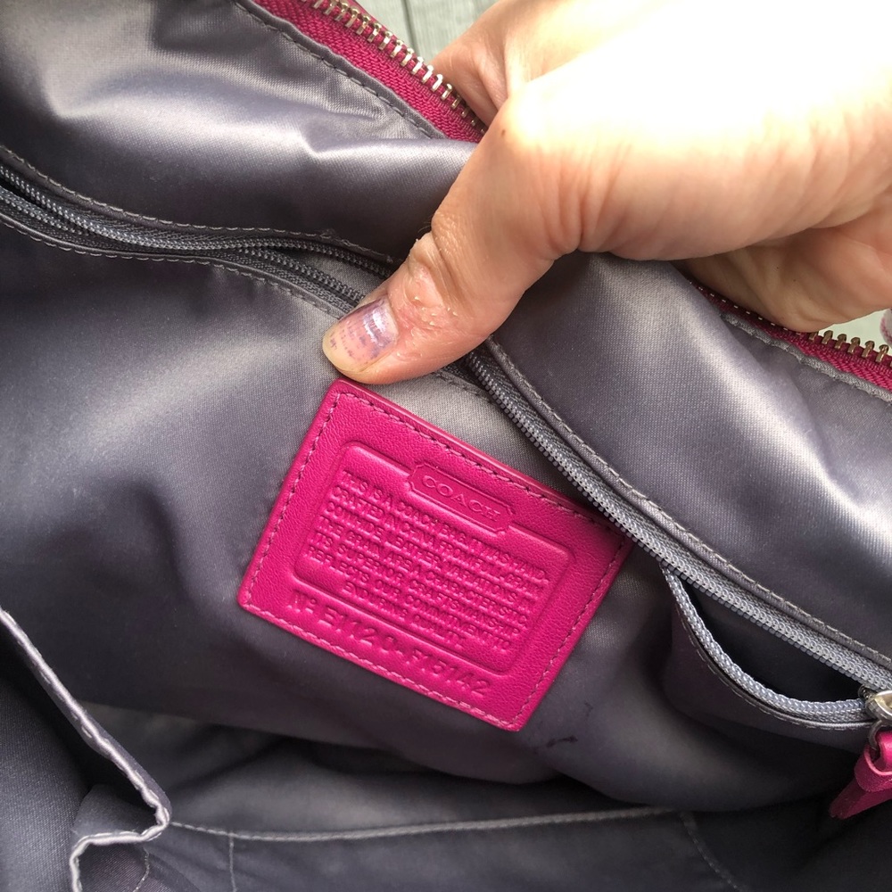Coach purse - Picture 4 of 7
